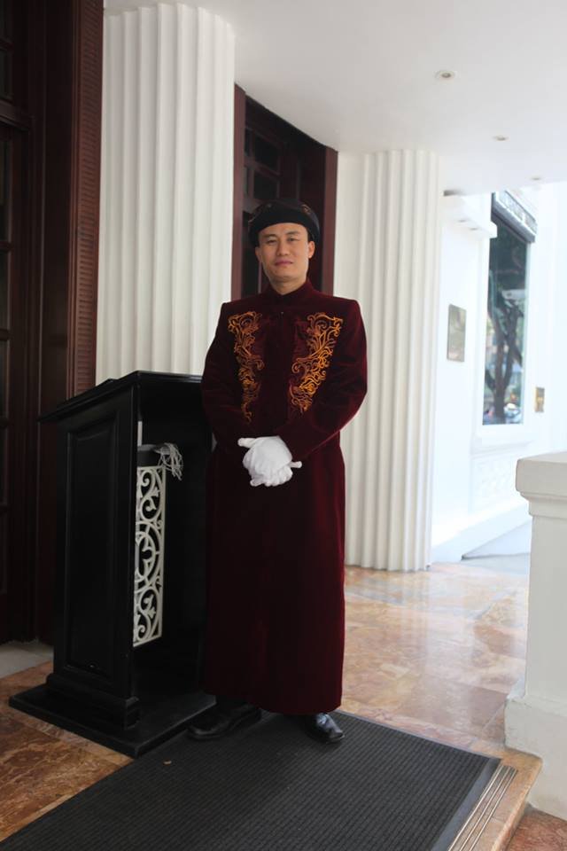Đồng phục phục cụ của khách sạn Sofitel Legend Metropole Ha Noi